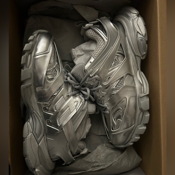 BALENCIAGA TRACK RUNNERS - Picture 6 of 9